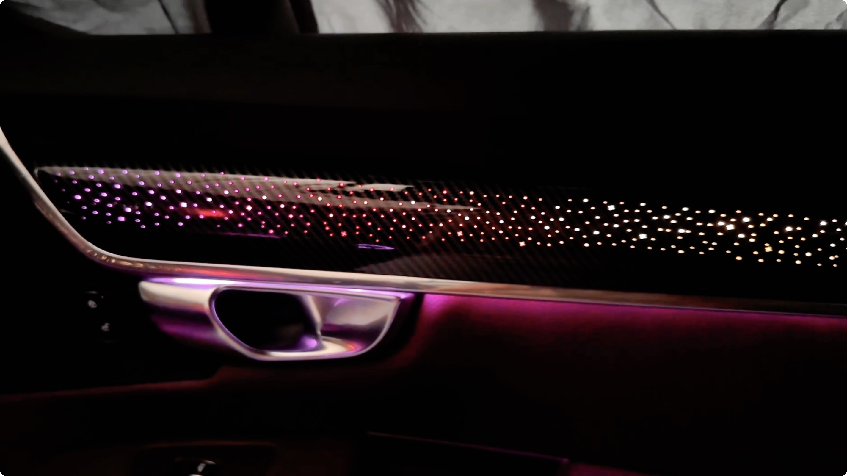 Inteligentne, ściemnialne oświ – Led Interior Ambient Light recenzja i cena
